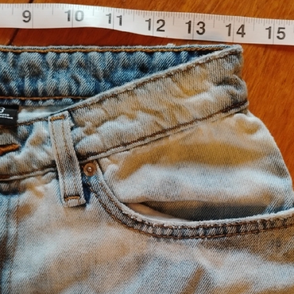 BDG Blue Straight-Leg Jeans with Bold Two-Tone Style.Mom High Rise, Size 28. - Picture 9 of 11